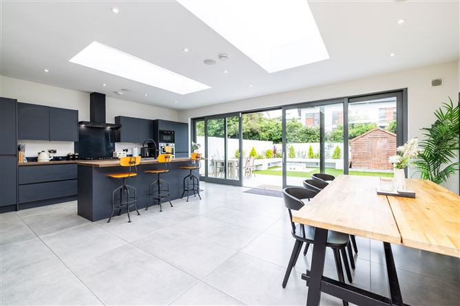 15 Shanowen Avenue, Santry,   Dublin 9