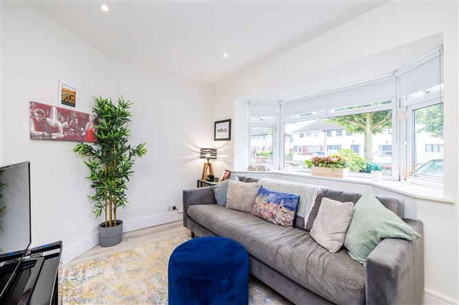 15 Shanowen Avenue, Santry,   Dublin 9