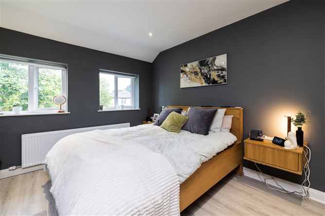 15 Shanowen Avenue, Santry,   Dublin 9
