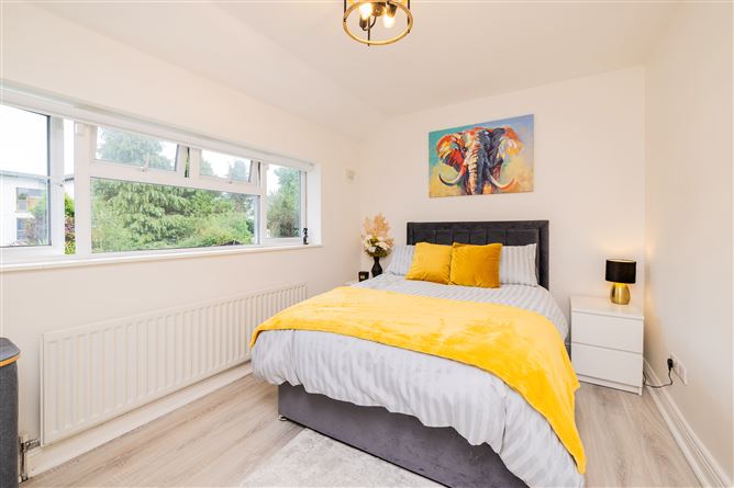 15 Shanowen Avenue, Santry,   Dublin 9