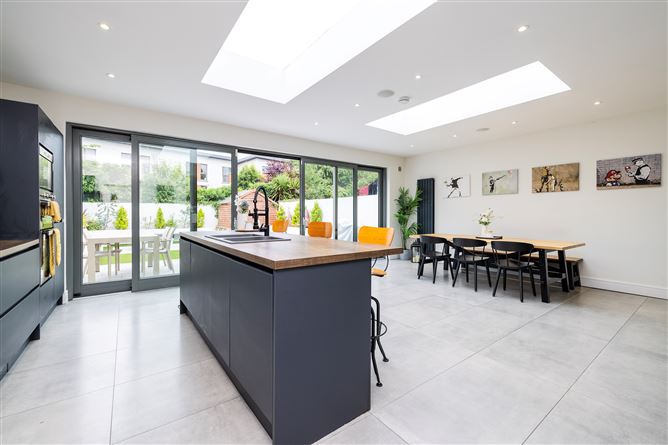 15 Shanowen Avenue, Santry,   Dublin 9