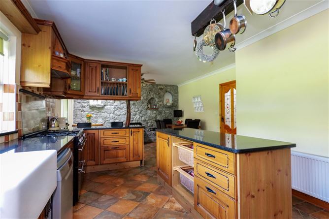 Ponderosa, Callownamuck, Rosscahill, Co. Galway