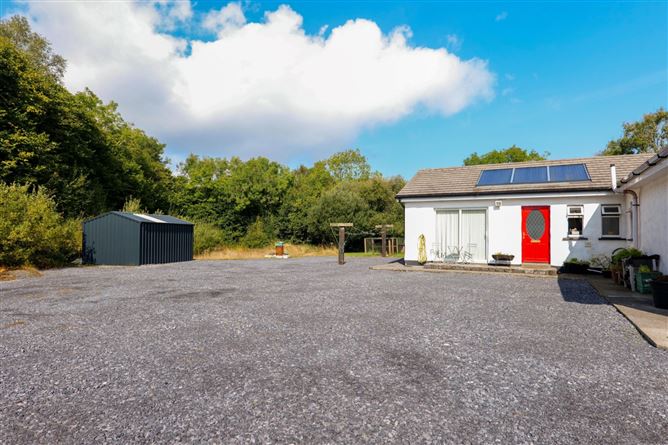 Ponderosa, Callownamuck, Rosscahill, Co. Galway
