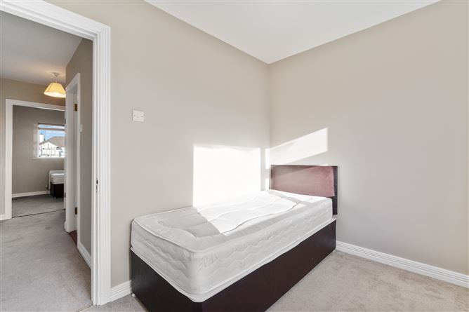 31 Tudor Vale, Oranmore, Galway