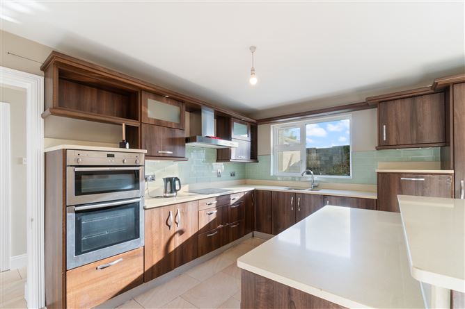 31 Tudor Vale, Oranmore, Galway