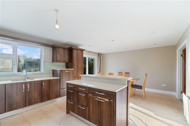 31 Tudor Vale, Oranmore, Galway