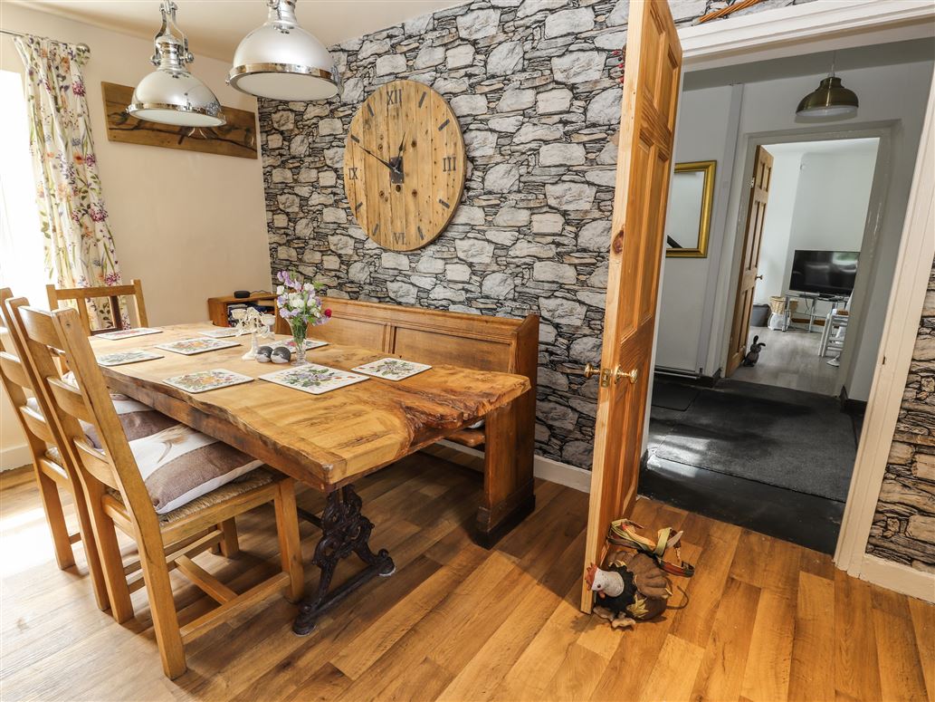 Pen Y Bont,Llanfair Talhaiarn, Conwy, Wales