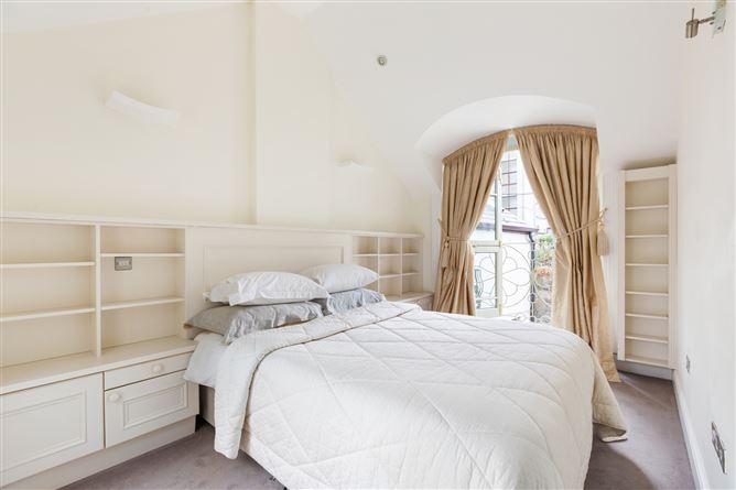 Photo 9 of 13 — Lisieux Mews, Rere of 5 Charlemont Terrace, Charlemont Avenue, Dun Laoghaire, Co. Dublin
