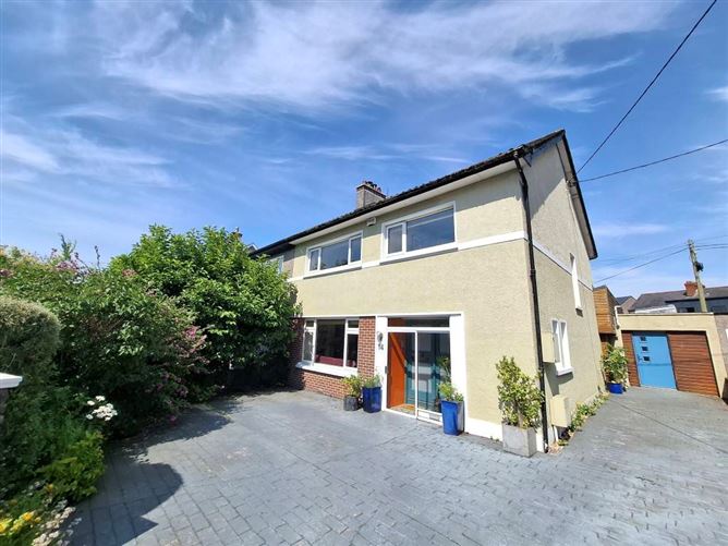 https://photos-a.propertyimages.ie/media/2/3/0/5017032/5b36162d-5a26-4a5e-a623-8be92a5817cf_l.jpg