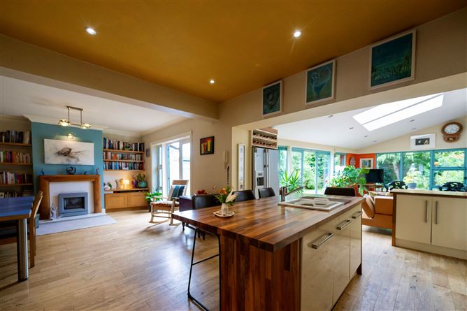 https://photos-a.propertyimages.ie/media/2/3/0/5017032/5b36162d-5a26-4a5e-a623-8be92a5817cf_l.jpg