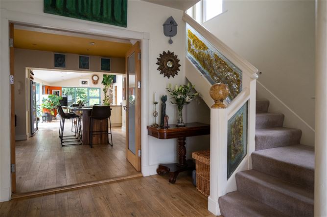 https://photos-a.propertyimages.ie/media/2/3/0/5017032/5b36162d-5a26-4a5e-a623-8be92a5817cf_l.jpg