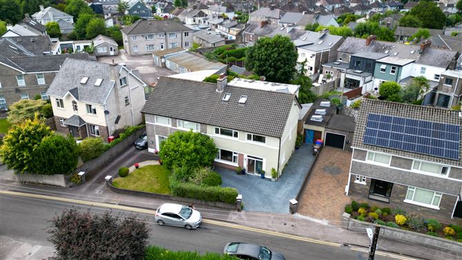 https://photos-a.propertyimages.ie/media/2/3/0/5017032/5b36162d-5a26-4a5e-a623-8be92a5817cf_l.jpg