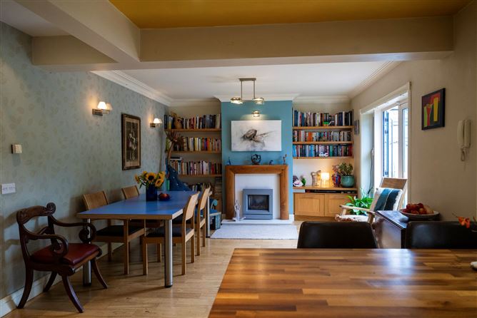 https://photos-a.propertyimages.ie/media/2/3/0/5017032/5b36162d-5a26-4a5e-a623-8be92a5817cf_l.jpg