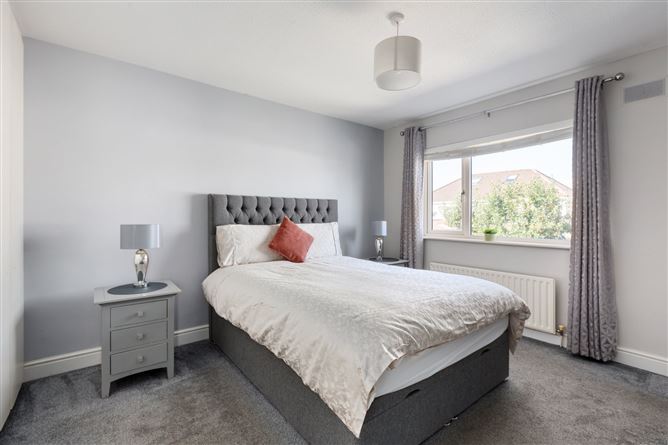 Photo 12 of 18 — 26 Daletree Avenue, Ballycullen, Dublin 24