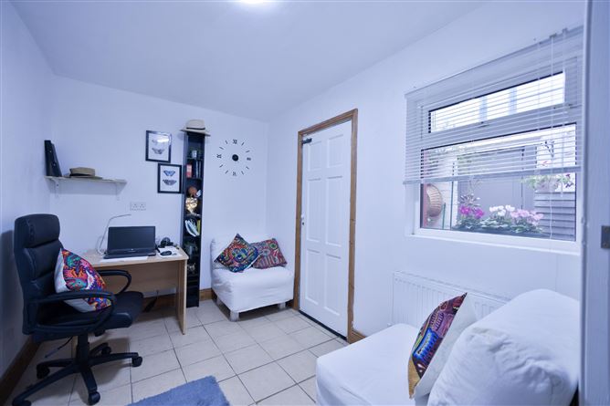 13 Arran Quay Terrace, Smithfield, Dublin