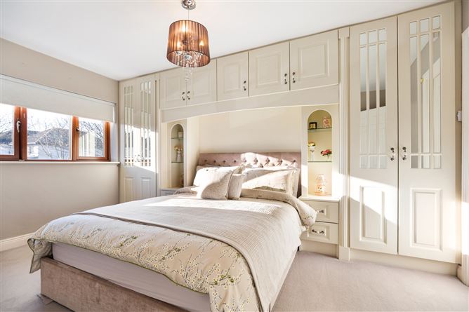 33 Belmont Lawn, Stillorgan Road, Blackrock, Co. Dublin