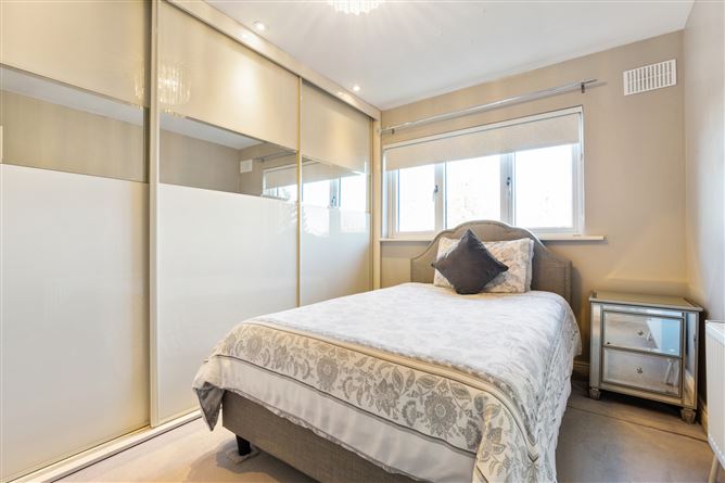 33 Belmont Lawn, Stillorgan Road, Blackrock, Co. Dublin