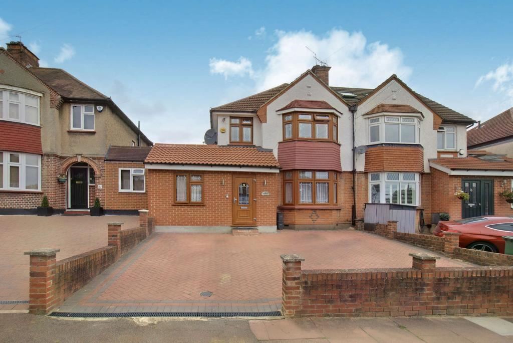 Private, Cannon Lane, Middlesex, Pinner