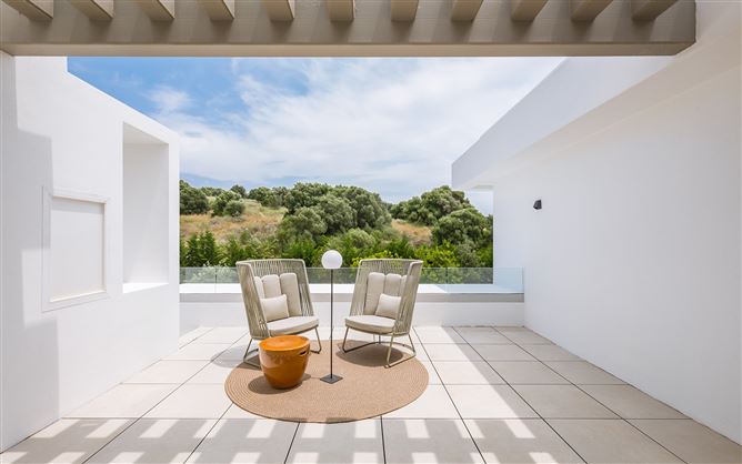 {name:Malaga, codeiso:MA}, Estepona, Estepona East, El Paraiso, Spain - COSTA-01247P