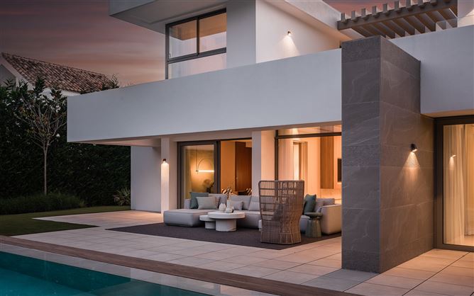 {name:Malaga, codeiso:MA}, Estepona, Estepona East, El Paraiso, Spain - COSTA-01247P