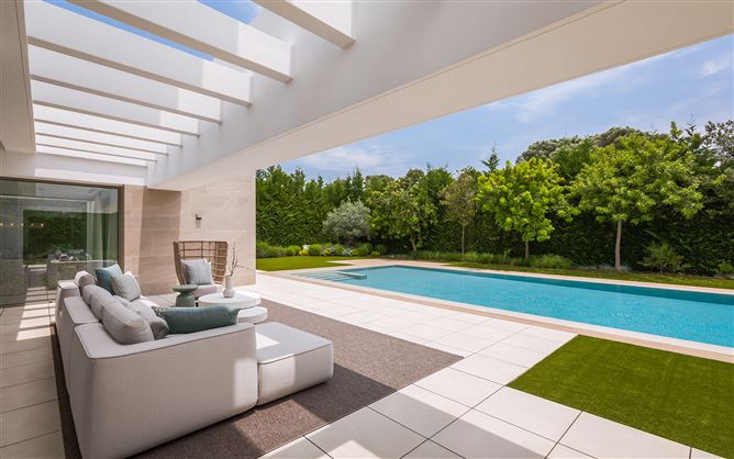 {name:Malaga, codeiso:MA}, Estepona, Estepona East, El Paraiso, Spain - COSTA-01247P