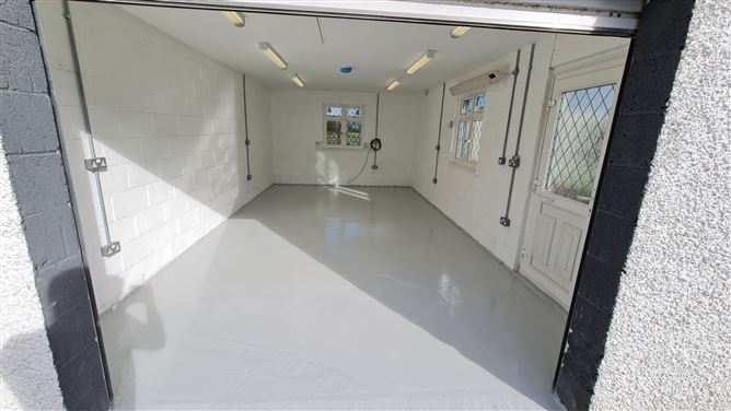 Teach Ban, Clonkeen, Carbury, Co. Kildare