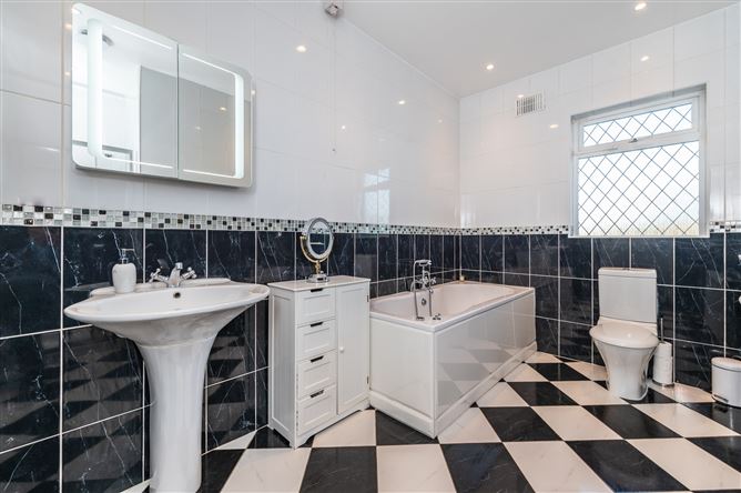 Teach Ban, Clonkeen, Carbury, Co. Kildare