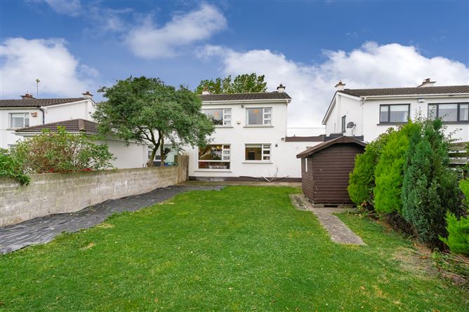 25 Brompton Lawn, Castleknock, Dublin 15