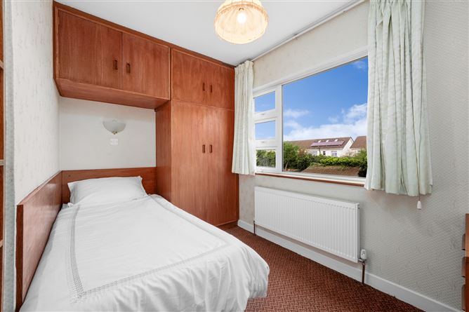 25 Brompton Lawn, Castleknock, Dublin 15