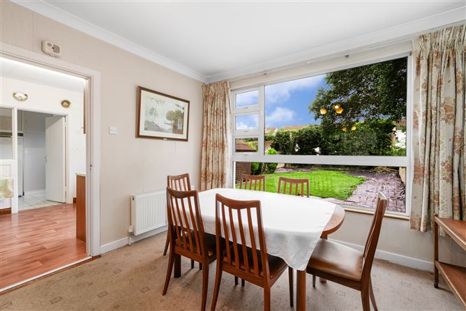 25 Brompton Lawn, Castleknock, Dublin 15