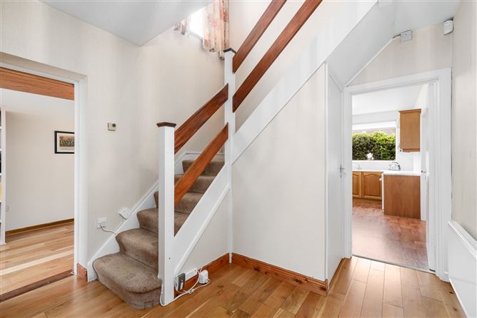 25 Brompton Lawn, Castleknock, Dublin 15