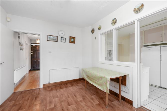 25 Brompton Lawn, Castleknock, Dublin 15