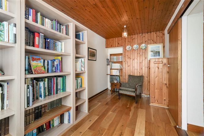 25 Brompton Lawn, Castleknock, Dublin 15