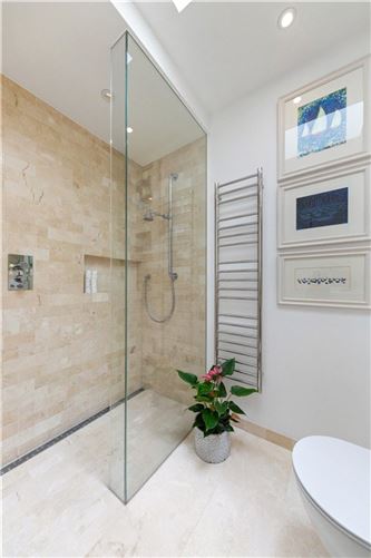 16 Southdene, Monkstown Valley, Monkstown, Co. Dublin