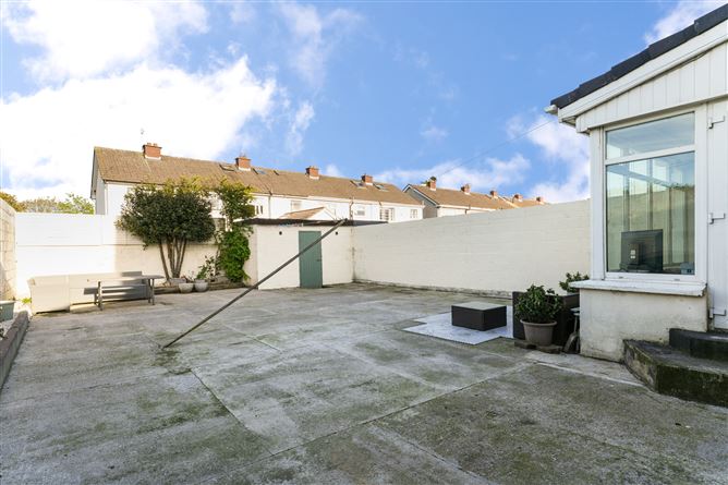 1 Clonshaugh Road, Coolock, Dublin 17