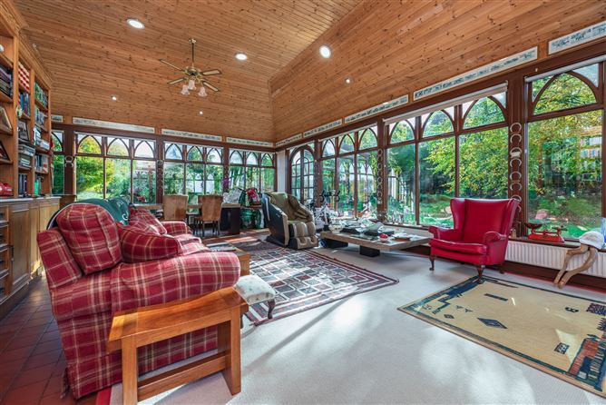 https://photos-a.propertyimages.ie/media/2/3/1/4998132/5ae1c6d5-3531-4e64-abbe-e1ed06d86c64_l.jpg