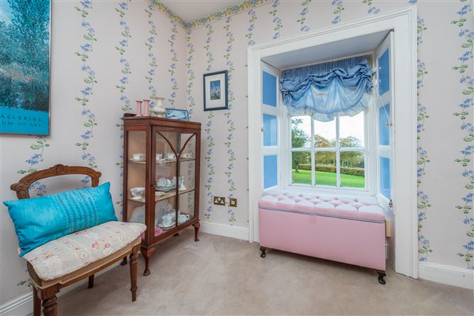 https://photos-a.propertyimages.ie/media/2/3/1/4998132/5ae1c6d5-3531-4e64-abbe-e1ed06d86c64_l.jpg