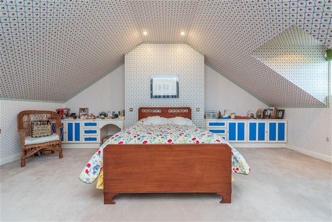 https://photos-a.propertyimages.ie/media/2/3/1/4998132/5ae1c6d5-3531-4e64-abbe-e1ed06d86c64_l.jpg
