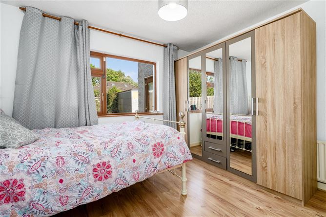 Photo 14 of 18 — 35 Cherrywood Avenue, Clondalkin, Dublin 22