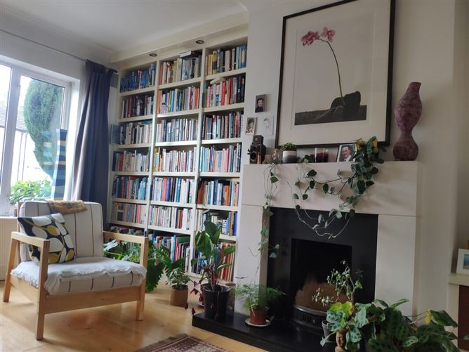 Creative and peaceful homestay D12, Drimnagh, Dublin 12
