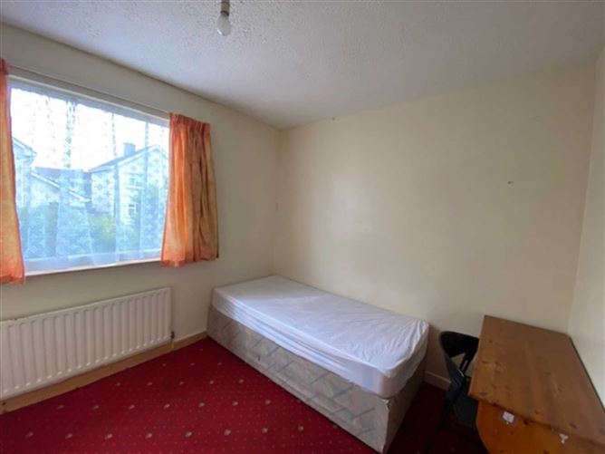 16 Carysford Avenue, College Court, Castletroy, County Limerick