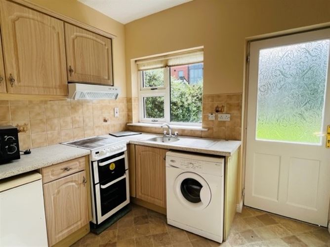 80 Elm Park, Gort Road, Ennis, Clare