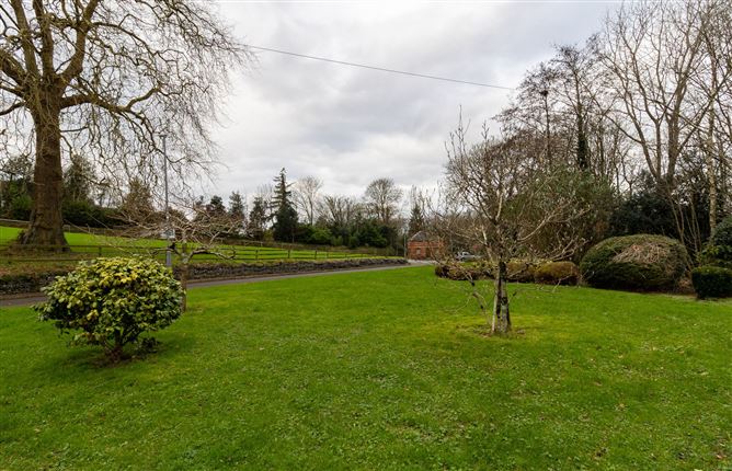 Apartment 7 Woodville, Rochestown, Cork