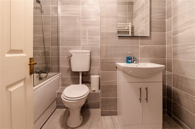 Apartment 7 Woodville, Rochestown, Cork