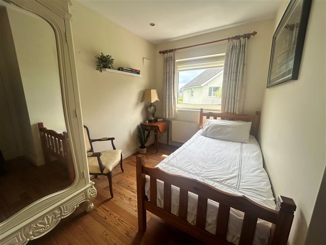 SANTANDER, 64 South Park, Foxrock, Dublin 18