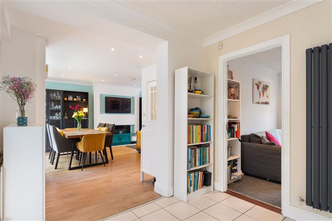 https://photos-a.propertyimages.ie/media/2/3/2/4910232/e91fa553-10f1-476f-bc87-6ee05da7f1bf_l.jpg