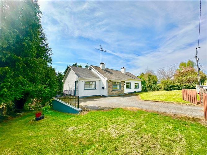Cedar Crest, Latlurcan, Monaghan Town, Monaghan