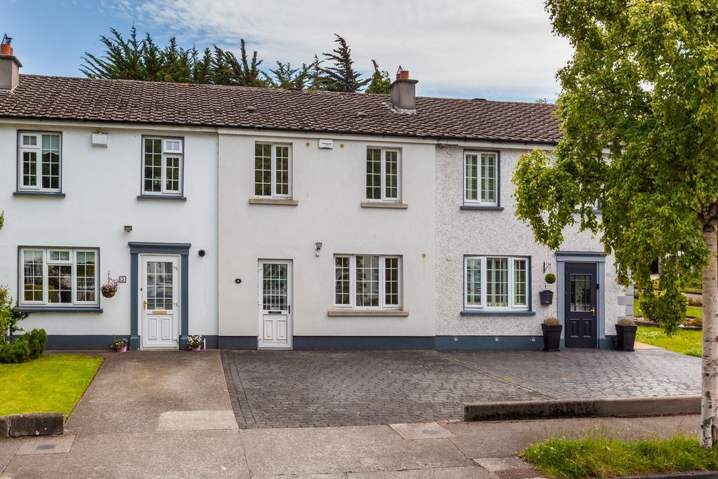 4 Castle Court, Howth Road, Clontarf, Dublin 3