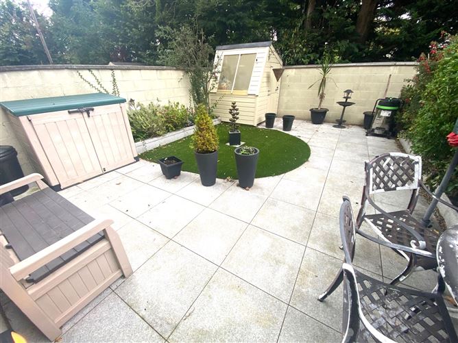 Brownsbarn Wood, Old Naas Road, Kingswood Cross, Dublin 22