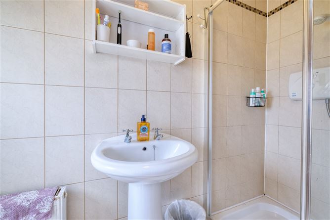 6 Cluain Doire, Newtownforbes, Co. Longford
